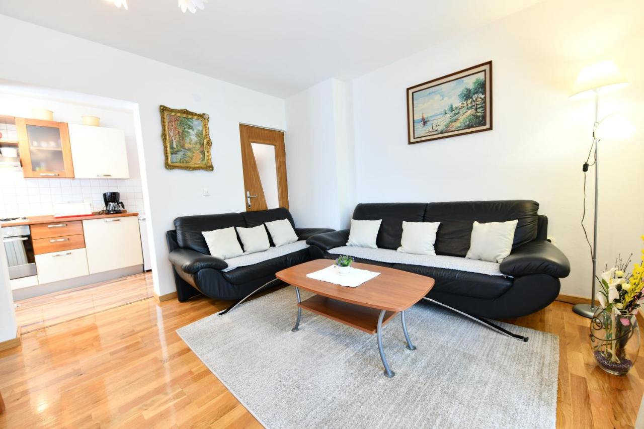 Apartment And Rooms Ivancica Selište Drežničko Extérieur photo