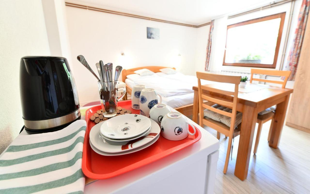 Apartment And Rooms Ivancica Selište Drežničko Extérieur photo